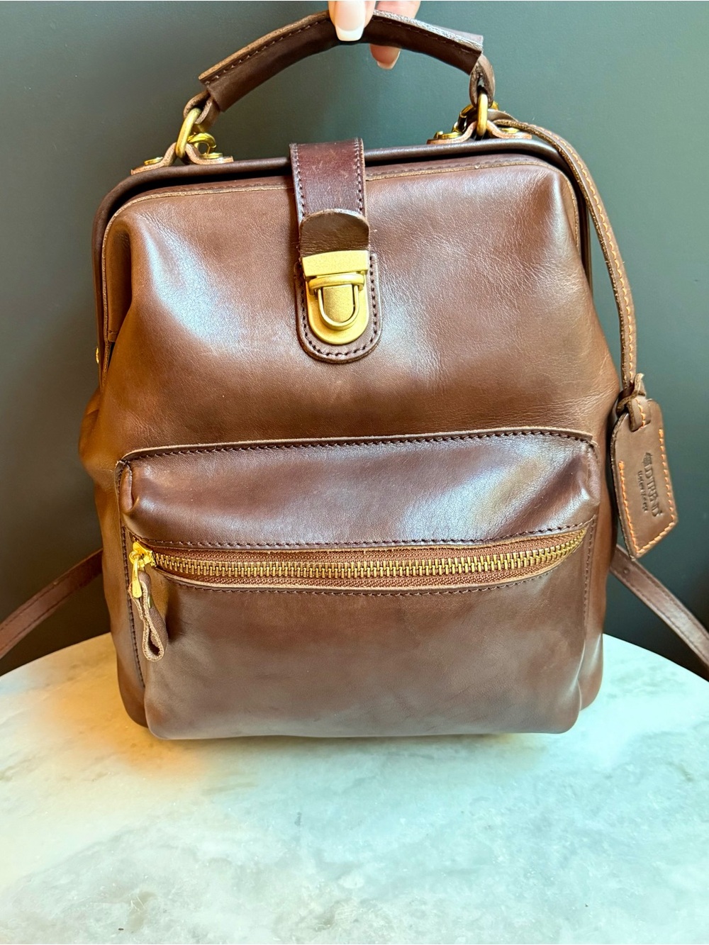 Old Trend Doctor Backpacks- Genuine Leather